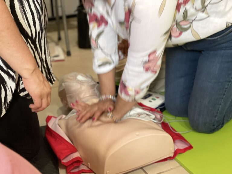 CPR TRAINING AT ARI CENTER